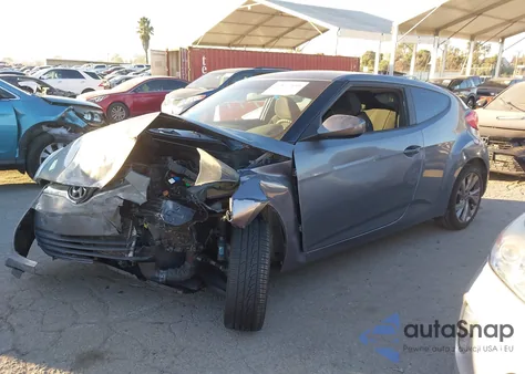 2016 Hyundai Veloster z USA, uszkodzony, nr VIN KMHTC6AD0GU251026